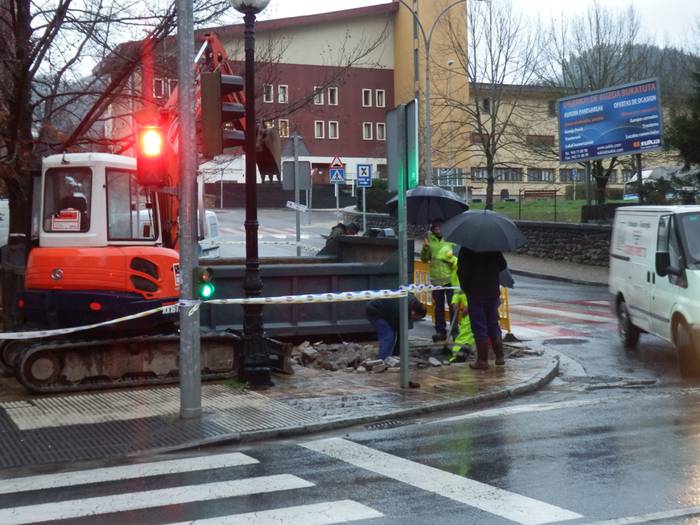 Berrezarri dute ur hornidura Olakua, San Lorentzo eta Ugarkalden