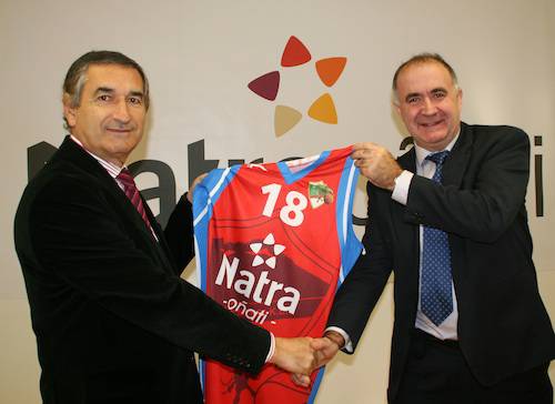 Saskibaloia eta txokolatea, batera
