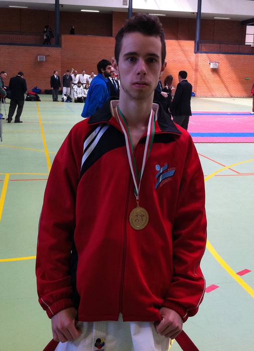 Euskadiko senior mailako karate txapelduna da Odei Vazquez