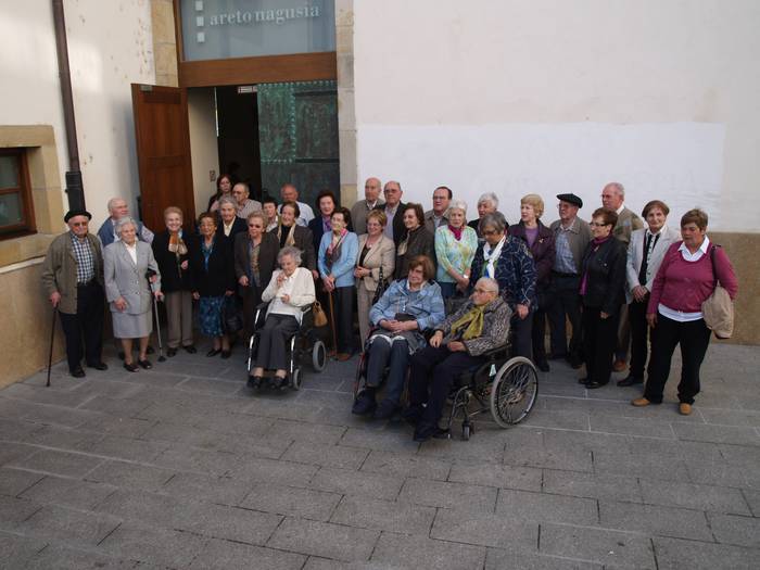 Ahotsak proiektuko protagonistak omendu dituzte, oroitzapenez bustitako ekitaldian