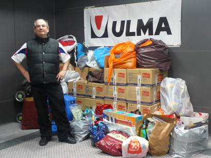 Arrakastaz bukatu da Ulmaren elkartasun azoka