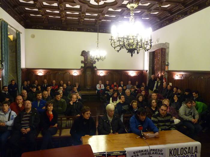 'Ein deigun bidie!' ekimenak datozen egunotan euskal presoen alde egingo diren ekintzetan parte hartzeko deia egin du