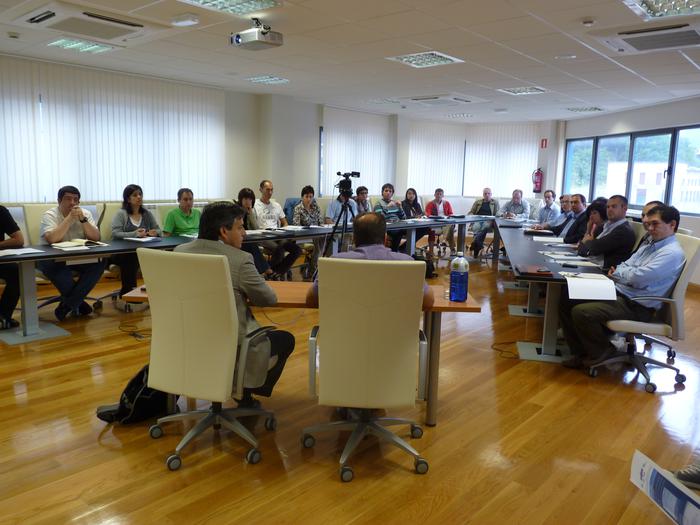 'COMPITE' laguntza programa aurkeztu dute