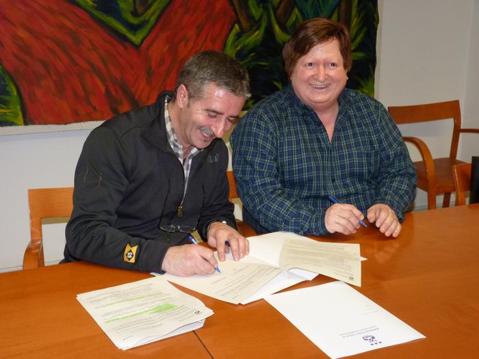 Udalak eta Ibai Arte Merkatari Elkarteak lankidetza hitzarmena sinatu dute