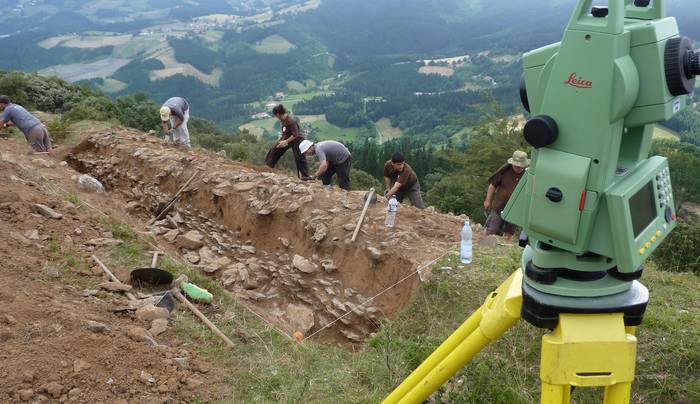 Murugaingo indusketetan parte hartzeko izen-ematea zabalik dago hilaren 17ra arte