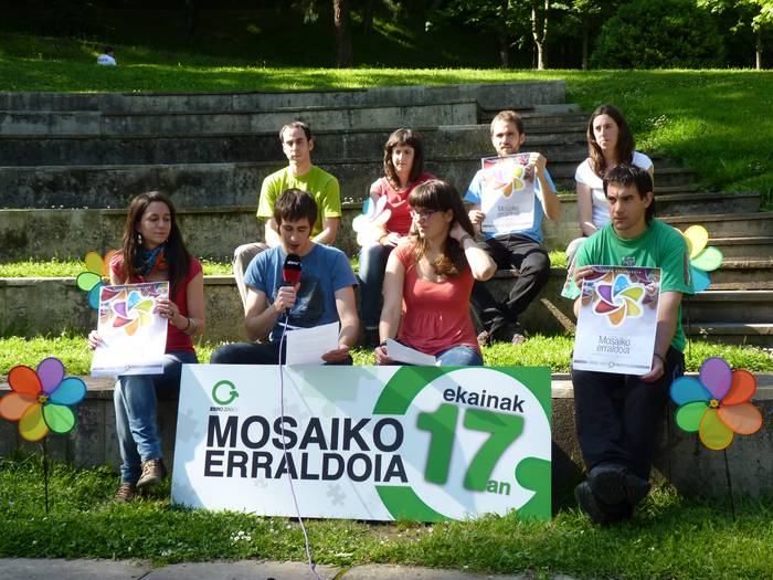 Zero zabor taldeak Mosaiko Erraldoia egitera deitu du