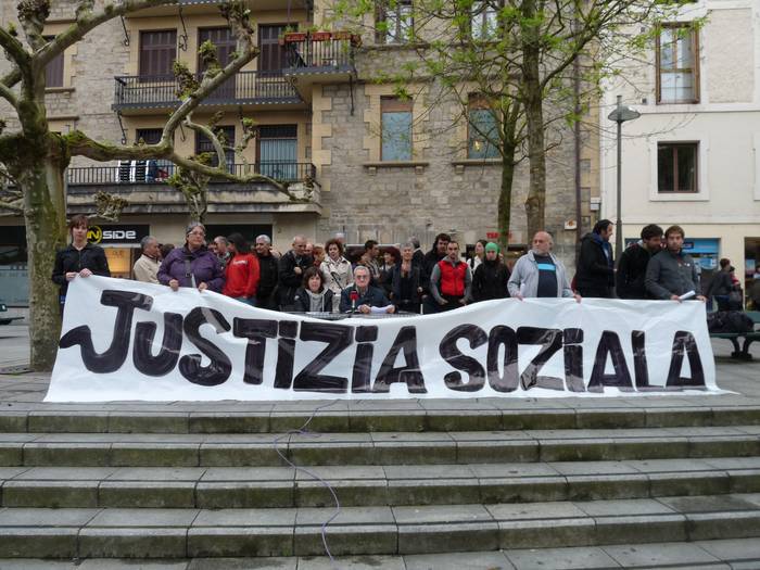 Justizia soziala aldarrikatzeko, elkarretaratzeak Arrasaten