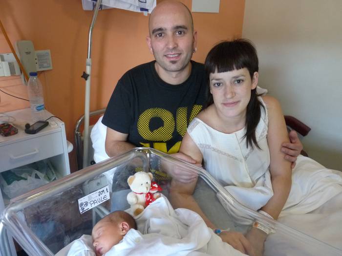 Paule Sanchez Eguren bergararra, urteko lehen jaioberria