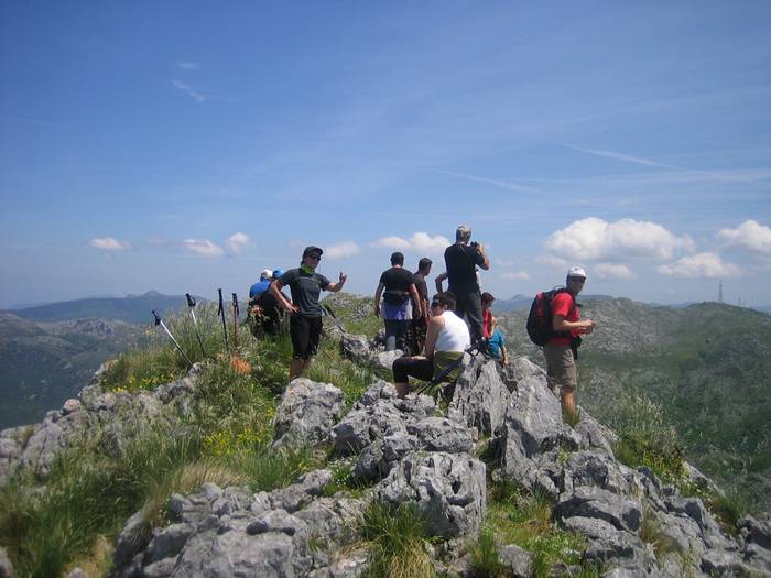Peña del Mazotik Peña del Morora, Karrantza ezagutuz