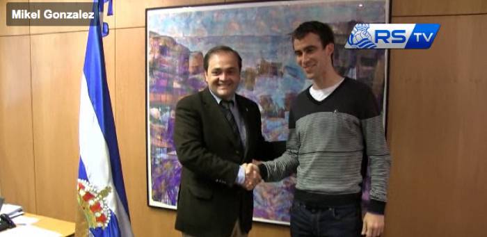 Mikel Gonzalezek luzatu egin du 2017ra arte Realarekin duen kontratua