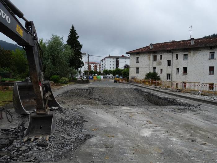 Datorren astean botako dute Axerikoa zubia