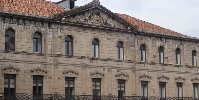 Errege Seminarioaren eta Arrizuriaga jauregiaren arteko permuta gero eta gertuago