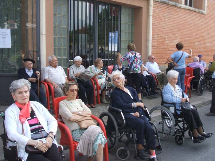 Arrasateko nagusiek Logroño "hartu" zuten