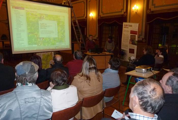 Toponimia mapa eta webgunea herritarren eskura jarri ditu Bergarako Udalak