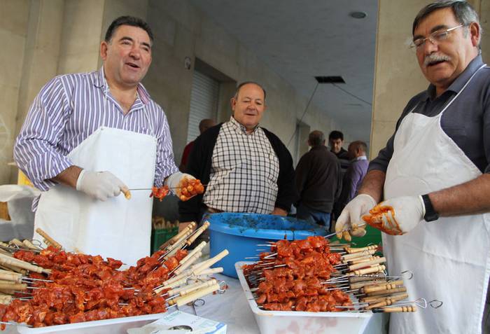 XVI. Gastronomia eta Folklore jaia domekan, Herriko plazan
