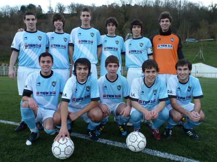 UDAko gazteak Bergarako torneoko finalera, Eibarri irabazita