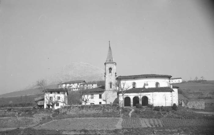 San Bartolomeak Uribarrin, martitzen eta eguaztenean