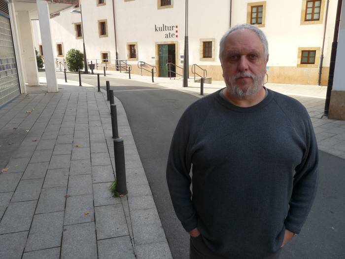 Xabi Otero: "Euskaldunok nortzuk garen eta nondik gatozen argi utzi nahi dugu"