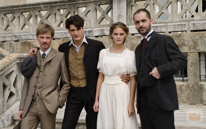 Yon Gonzalez 'Gran Hotel' telesaila filmatzen ari da
