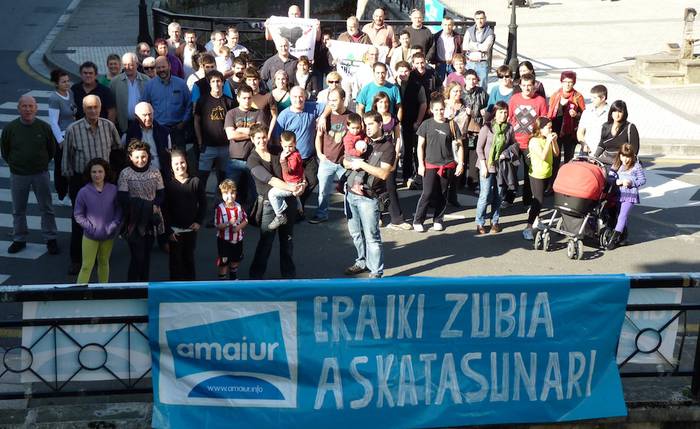 Amaiurri babesa eman diete zenbait herritarrek