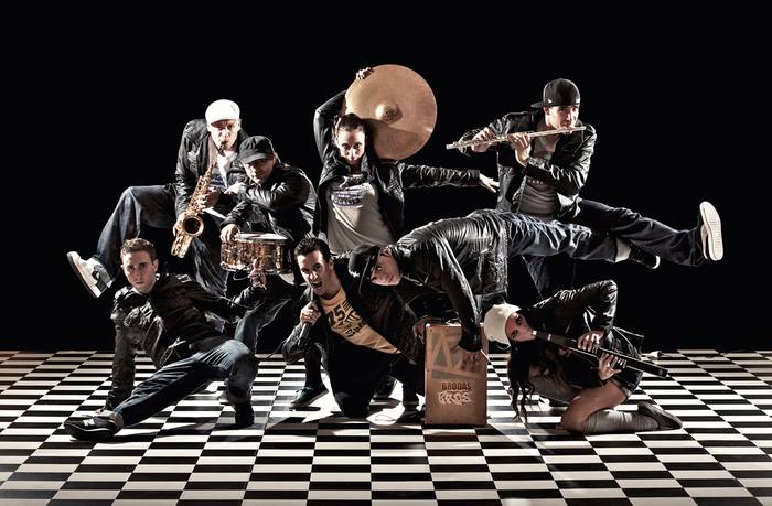 Musika eta mugimendu bizi dator Brodas Bros-en 'Concierto Concepto'