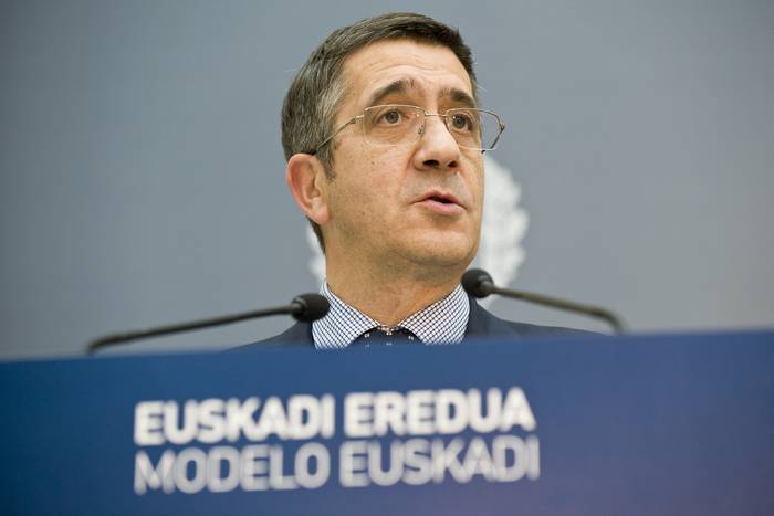 EAEko ongizate ereduari eustera konprometitu da Lopez