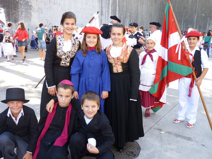 Dantzari txikiek hartu dute Oñati