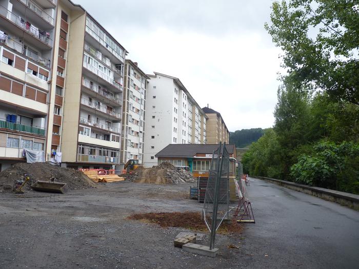 Hasi dituzte Ibaiondo urbanizatzeko lanak