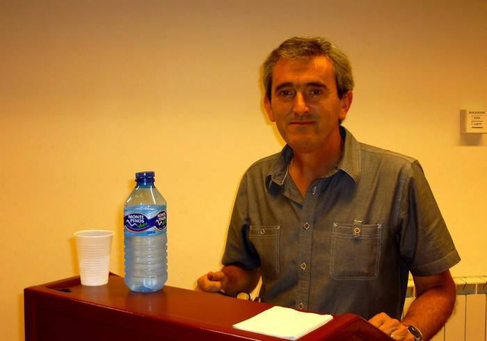 Iñigo Ramirez de Okariz irakasle antzuolarra, 'bikain cum laude'