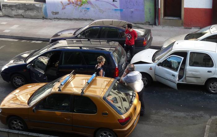 Auto istripu arina Otalora kalean