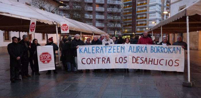 Etxegabetzeek kontsumitzaileen eskubideak urratzen dituztela ebatzi du Europako Auzitegiak