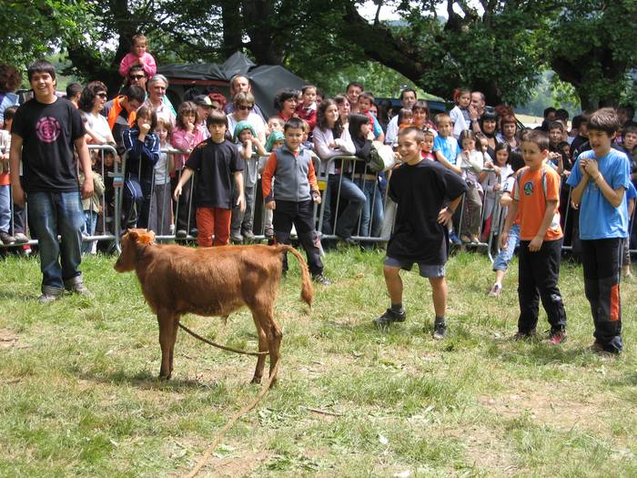 Otala Zelai eguna ospatzeko erromeria giroa domekan