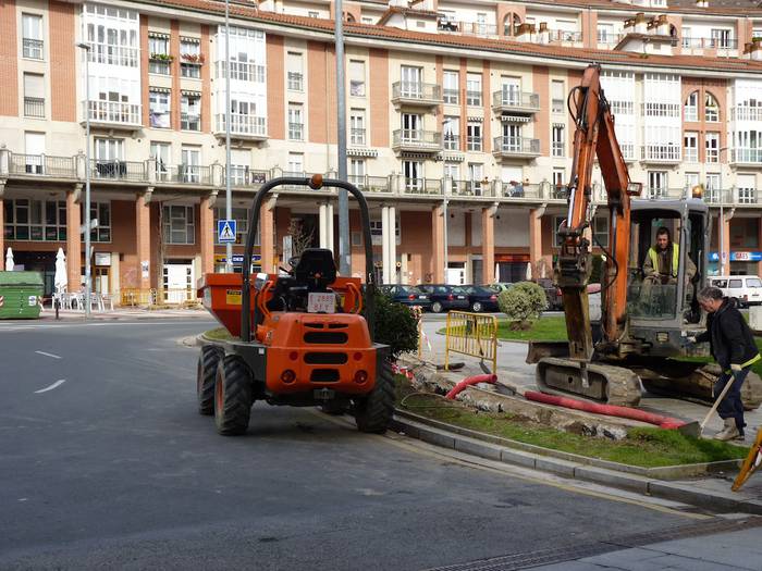 Otaloran, autoen joan-etorria txandaka egingo dute asteburuan